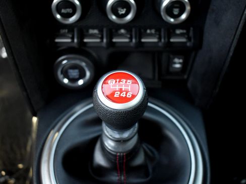 Used 2014 Subaru BRZ Limited w/ Popular Package #2A image 36