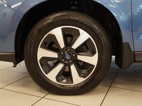 Used 2018 Subaru Forester 2.5i Premium w/ All-Weather Package AWD/4WD image 16