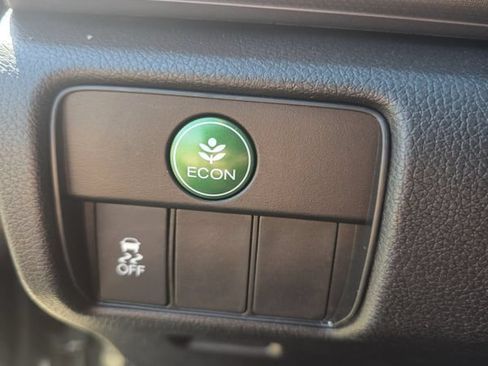 Used 2013 Honda Accord LX image 21