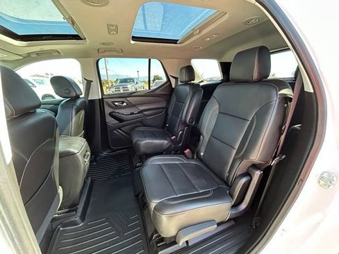 Used 2020 Chevrolet Traverse RS AWD/4WD image 46