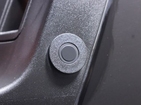 Used 2017 Ford F250 Lariat w/ FX4 Off-Road Package image 45