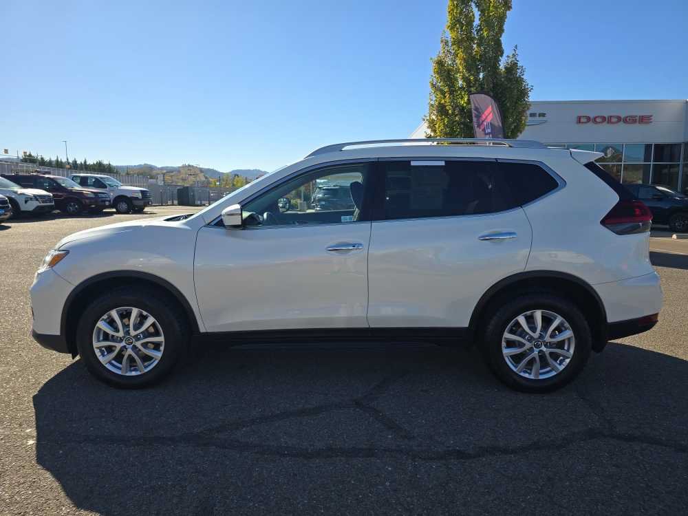 Used 2019 Nissan Rogue SV AWD/4WD image 2