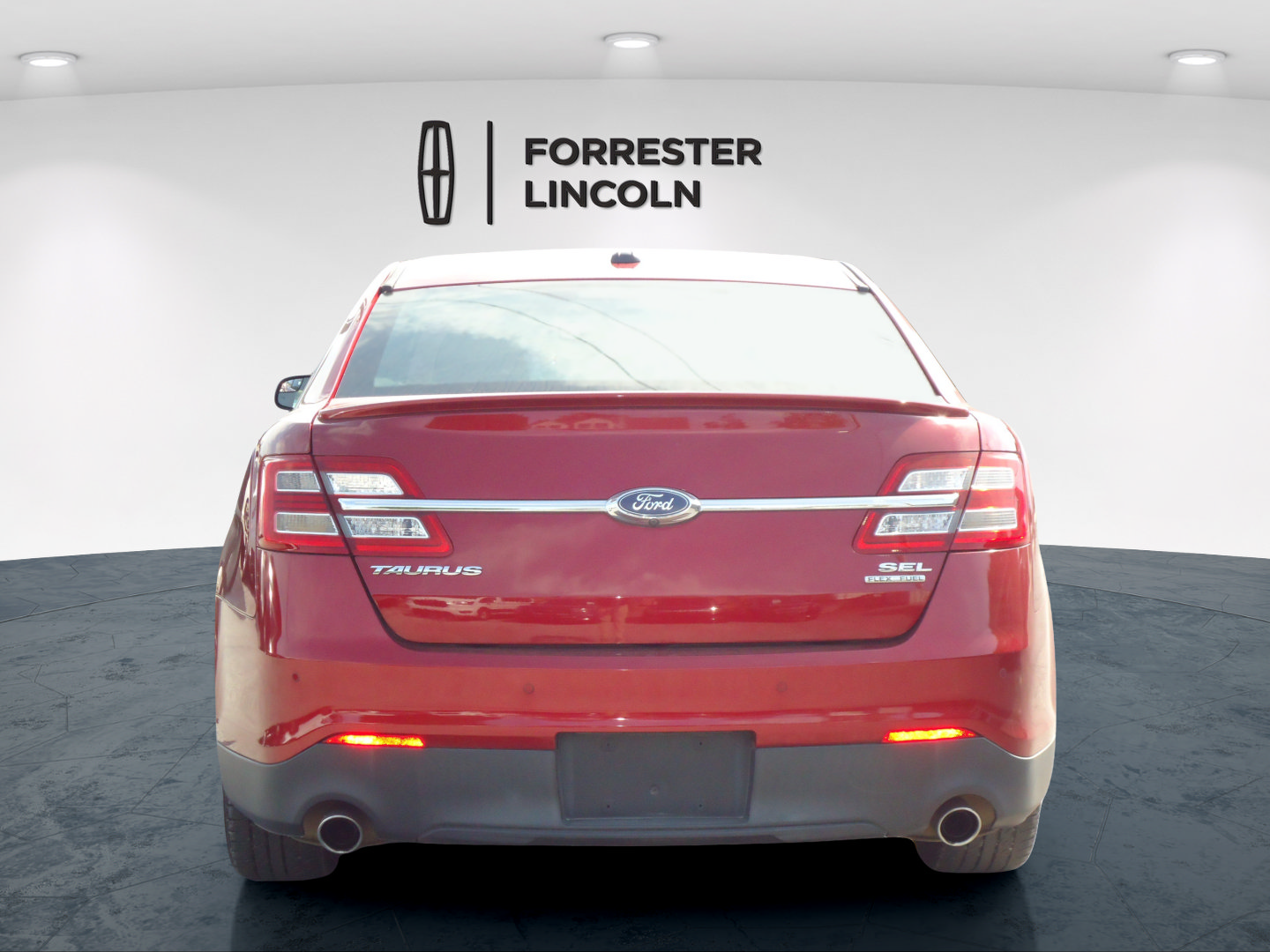 Used 2016 Ford Taurus SEL w/ Equipment Group 201A FWD image 4
