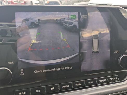 Used 2021 Nissan Rogue SL w/ Premium Package image 19