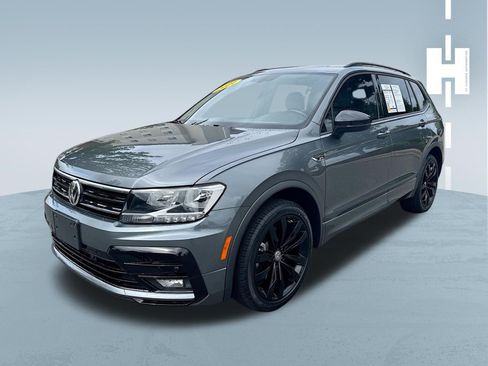 Used 2021 Volkswagen Tiguan SE R-Line AWD/4WD image 3
