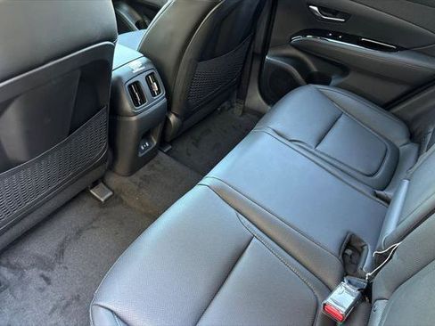 New 2025 Hyundai Tucson Limited image 9
