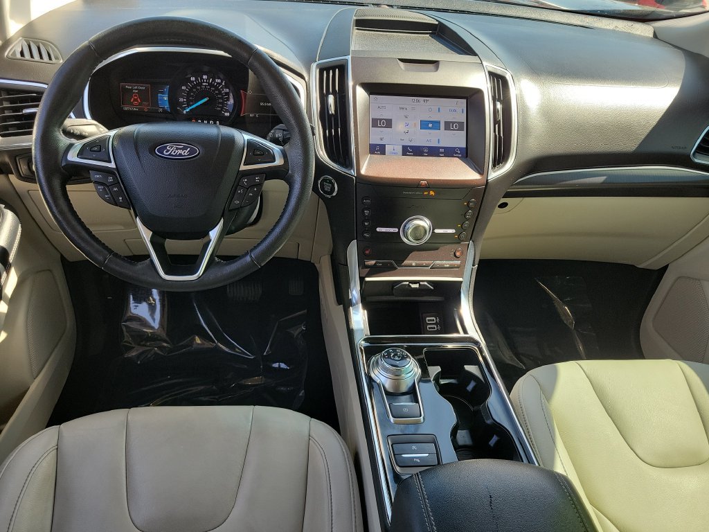 Used 2020 Ford Edge Titanium FWD image 28