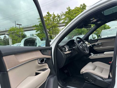 Used 2026 Volvo XC90 B6 Ultra w/ Protection Package AWD/4WD image 21