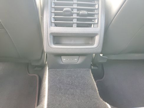 New 2025 Volkswagen GTI SE image 9