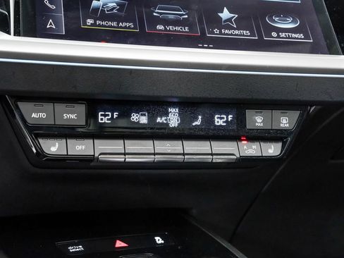 Used 2023 Audi Q4 e-tron Premium Plus RWD image 18