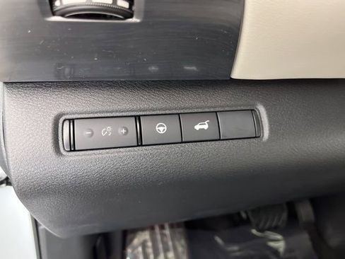 New 2026 Nissan Pathfinder SL w/ SL Premium Package AWD/4WD image 31