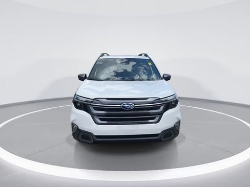 Certified 2025 Subaru Forester Limited w/ Popular Package #1 AWD/4WD image 3