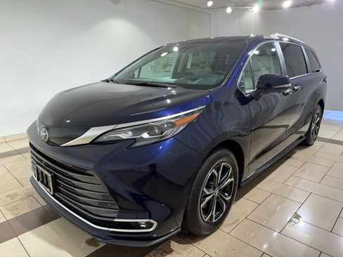 New 2026 Toyota Sienna Platinum image 1