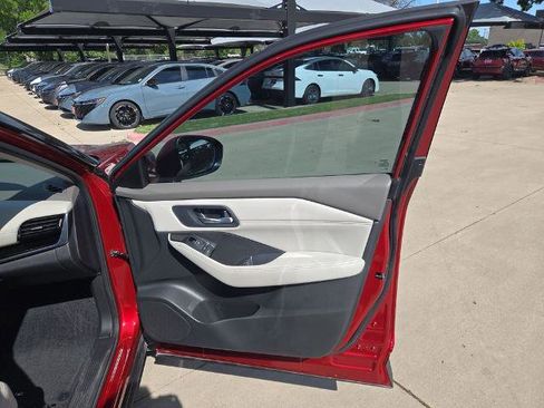 Certified 2023 Nissan Rogue SL w/ SL Premium Package FWD image 15