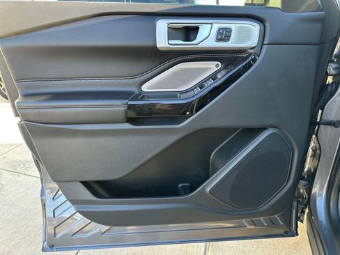 Used 2021 Ford Explorer ST w/ Equipment Group 401A image 10