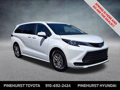 Used 2025 Toyota Sienna LE