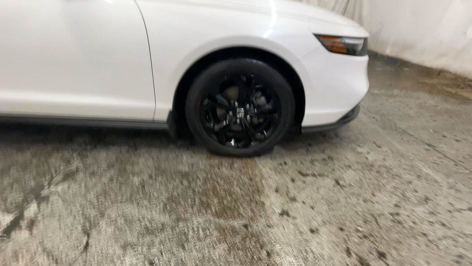 Certified 2025 Honda Accord SE image 17