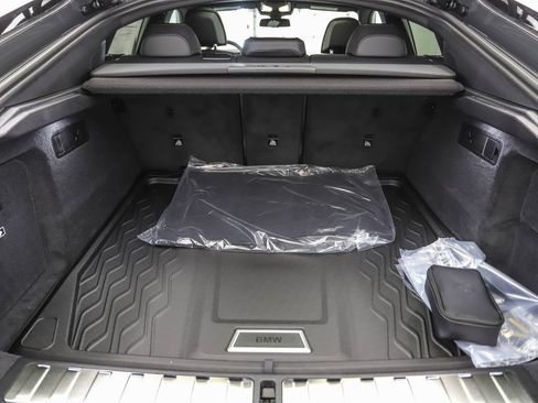 New 2026 BMW X6 xDrive40i w/ Executive Package image 23