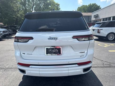 Used 2022 Jeep Grand Cherokee L Summit w/ Luxury Tech Group V AWD/4WD image 12