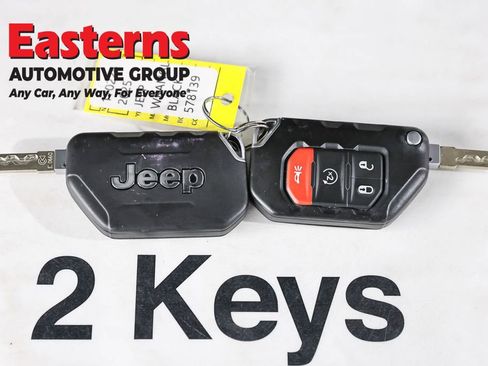 Used 2025 Jeep Wrangler Unlimited Sahara AWD/4WD image 22