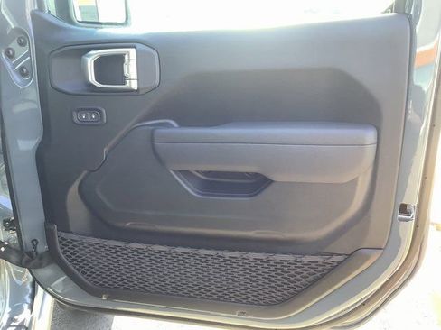 New 2026 Jeep Gladiator Mojave w/ Steel Bumper Group image 39