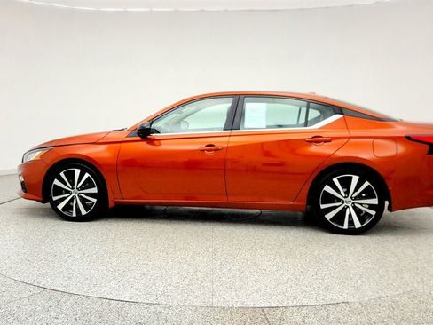 Used 2022 Nissan Altima 2.5 SR FWD image 8