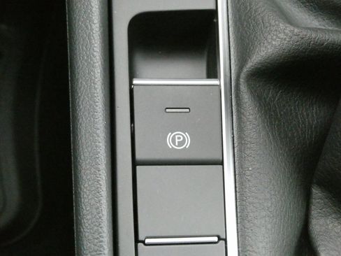 New 2025 Volkswagen Jetta S image 18