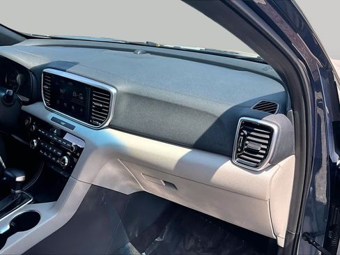 Used 2021 Kia Sportage S w/ S FWD Premium Package image 19