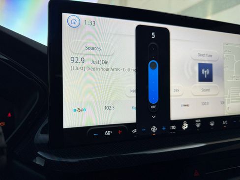 Certified 2024 Ford Escape ST-Line w/ Tech Pack #1 image 24