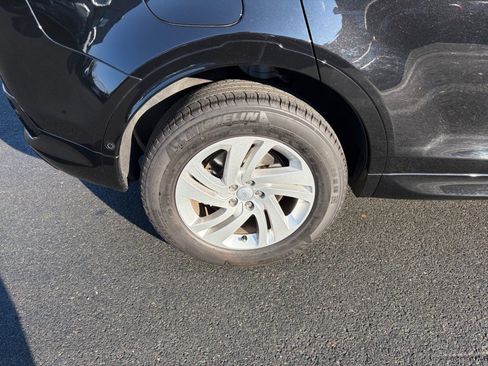 Used 2024 Land Rover Discovery Sport S image 27