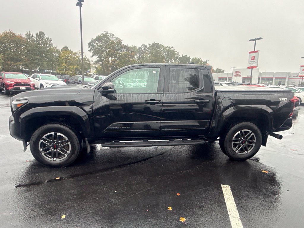 Used 2024 Toyota Tacoma TRD Sport w/ TRD Sport Upgrade Package AWD/4WD image 3