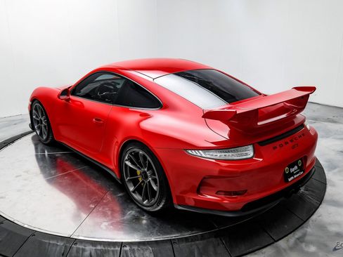 Used 2015 Porsche 911 GT3 image 11