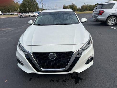 Used 2021 Nissan Altima 2.5 Platinum image 3