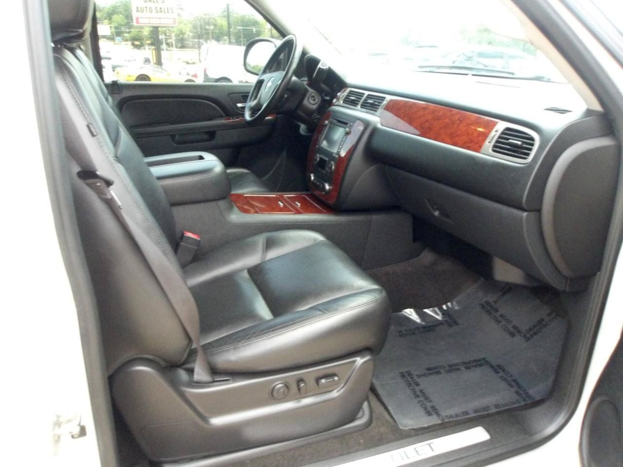 Used 2013 Chevrolet Tahoe LTZ RWD image 10