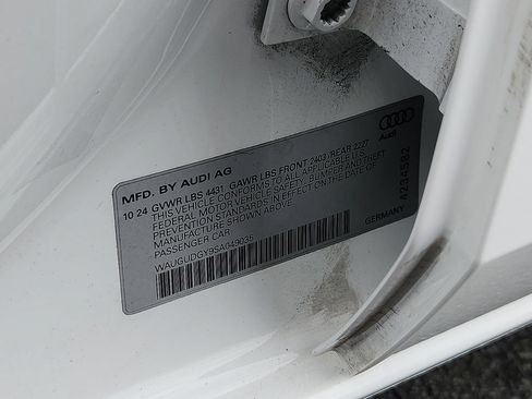 Used 2025 Audi A3 2.0T Premium w/ Convenience Package AWD/4WD image 26
