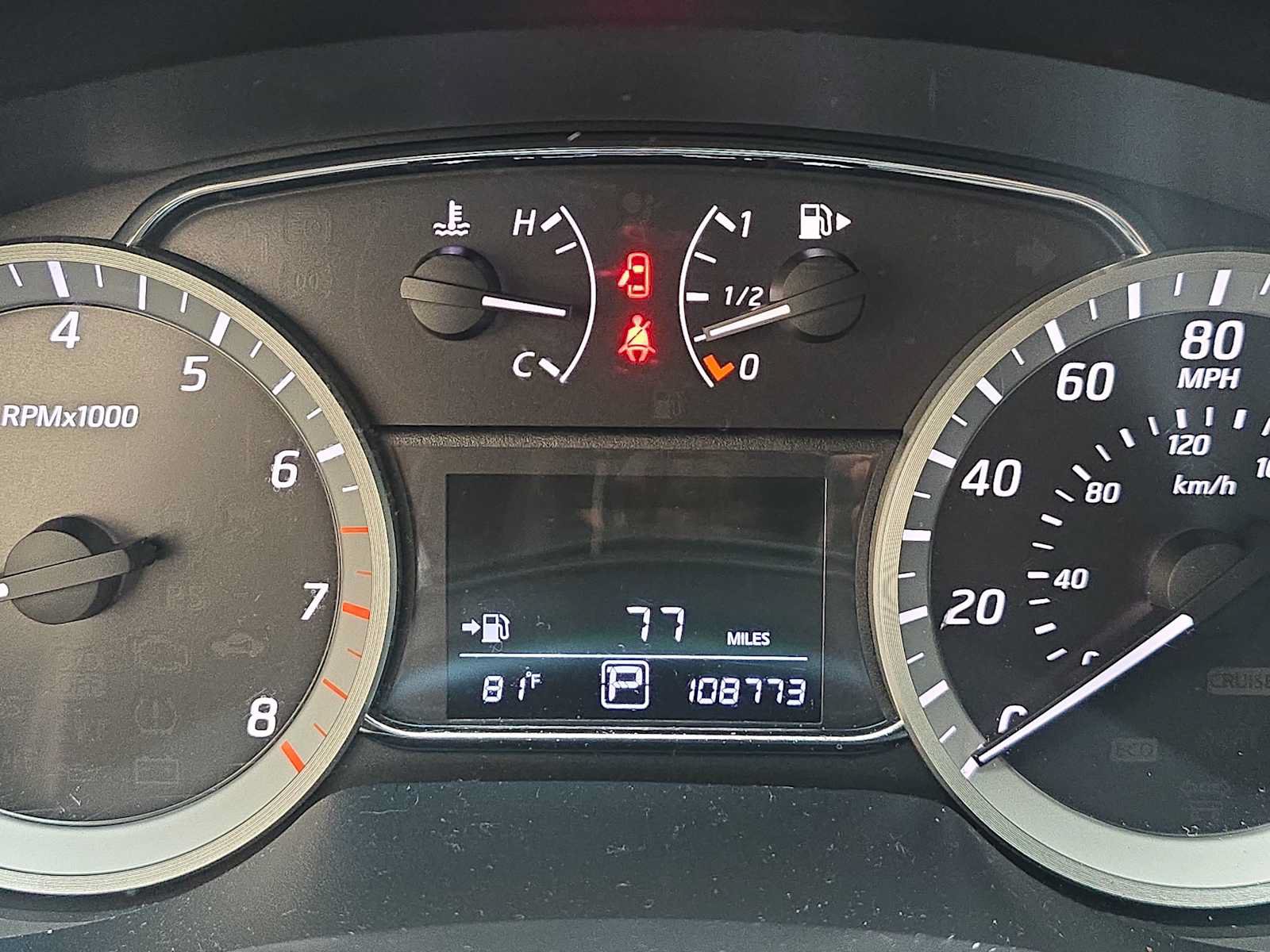 Used 2014 Nissan Sentra SL w/ Premium Package FWD image 27
