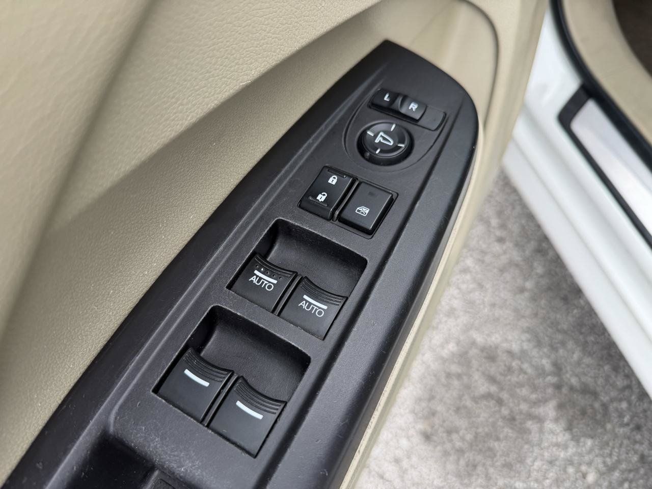 Used 2015 Acura RDX AWD image 14