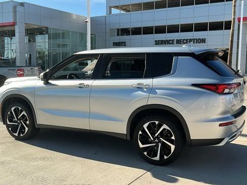 Used 2024 Mitsubishi Outlander SE FWD image 22