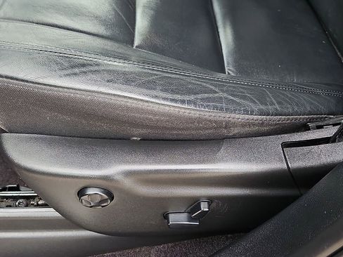 Used 2018 Jeep Grand Cherokee Limited image 24