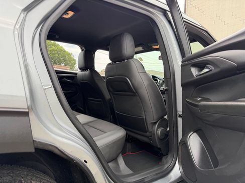 Used 2023 Chevrolet TrailBlazer RS AWD/4WD image 12