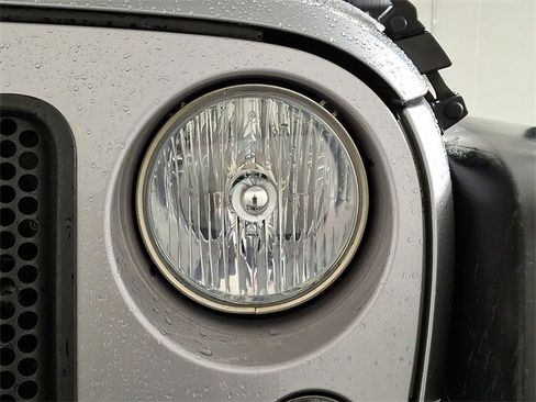 Used 2016 Jeep Wrangler Unlimited Sport w/ Quick Order Package 24S image 11