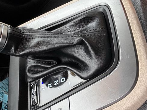 Used 2017 Hyundai Elantra SE image 21