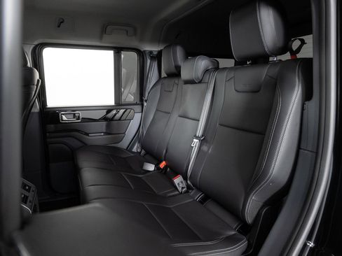 Used 2024 INEOS Grenadier Fieldmaster Edition image 16