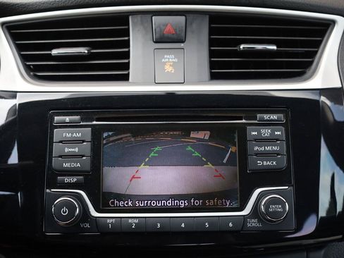 Used 2017 Nissan Sentra SV w/ Style Package FWD image 37