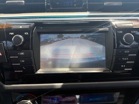 Used 2016 Toyota Corolla S FWD image 19