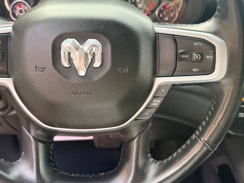 Used 2020 RAM 1500 Big Horn AWD/4WD image 26