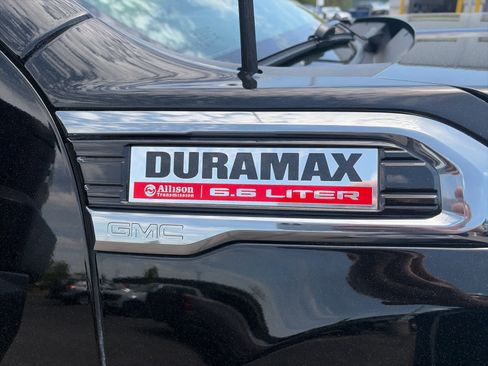 Used 2020 GMC Sierra 2500 AT4 w/ AT4 Premium Package AWD/4WD image 8