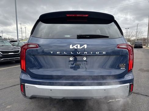 Used 2024 Kia Telluride S w/ S Sunroof Package image 6