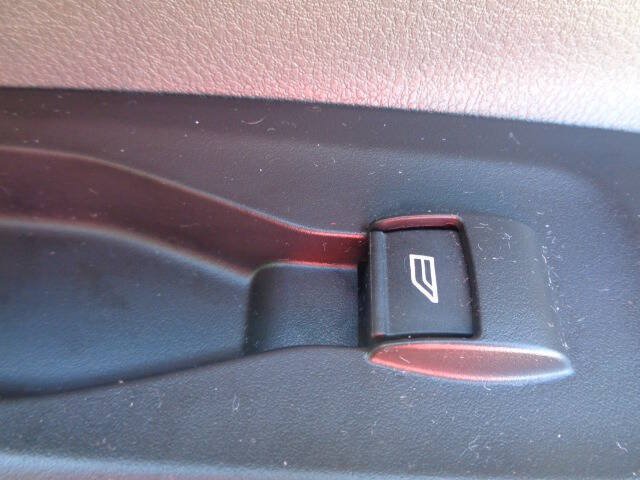 Used 2022 Ford Transit Connect XL FWD image 24
