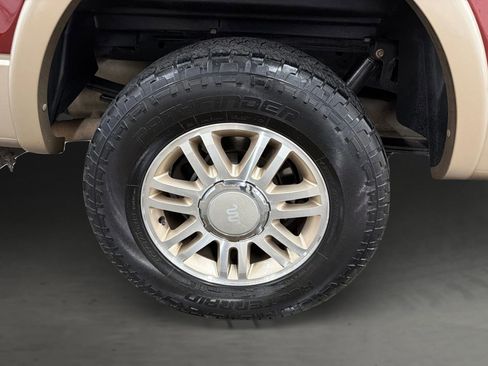 Used 2014 Ford F150 King Ranch w/ King Ranch Luxury Package image 17